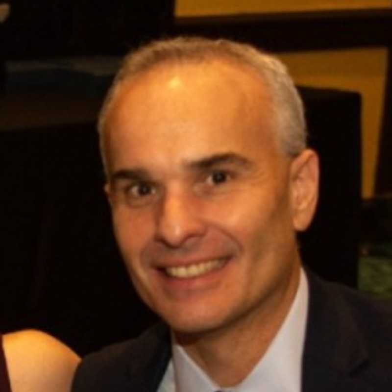 Russ Kronengold Headshot